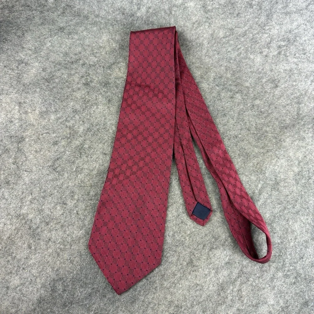 Brooks Brothers Red  Blue Square Tie Made In USA 100% Silk Geometric Classic